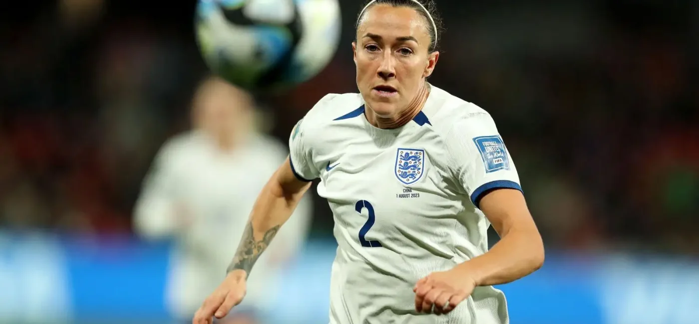 We’re thrilled to announce the launch of the EVO ICL consumer campaign, featuring none other than England Lioness and Chelsea FC star, Lucy Bronze, MBE!